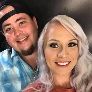 Meet your Posher, Dustin